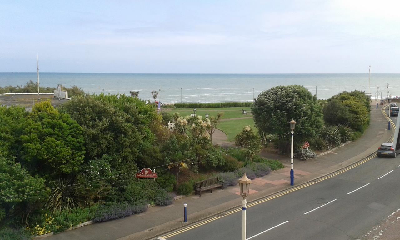 By The Sea Bed And Breakfast Eastbourne Exterior foto