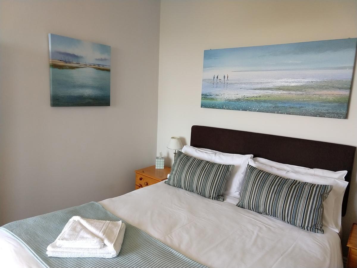 By The Sea Bed And Breakfast Eastbourne Exterior foto