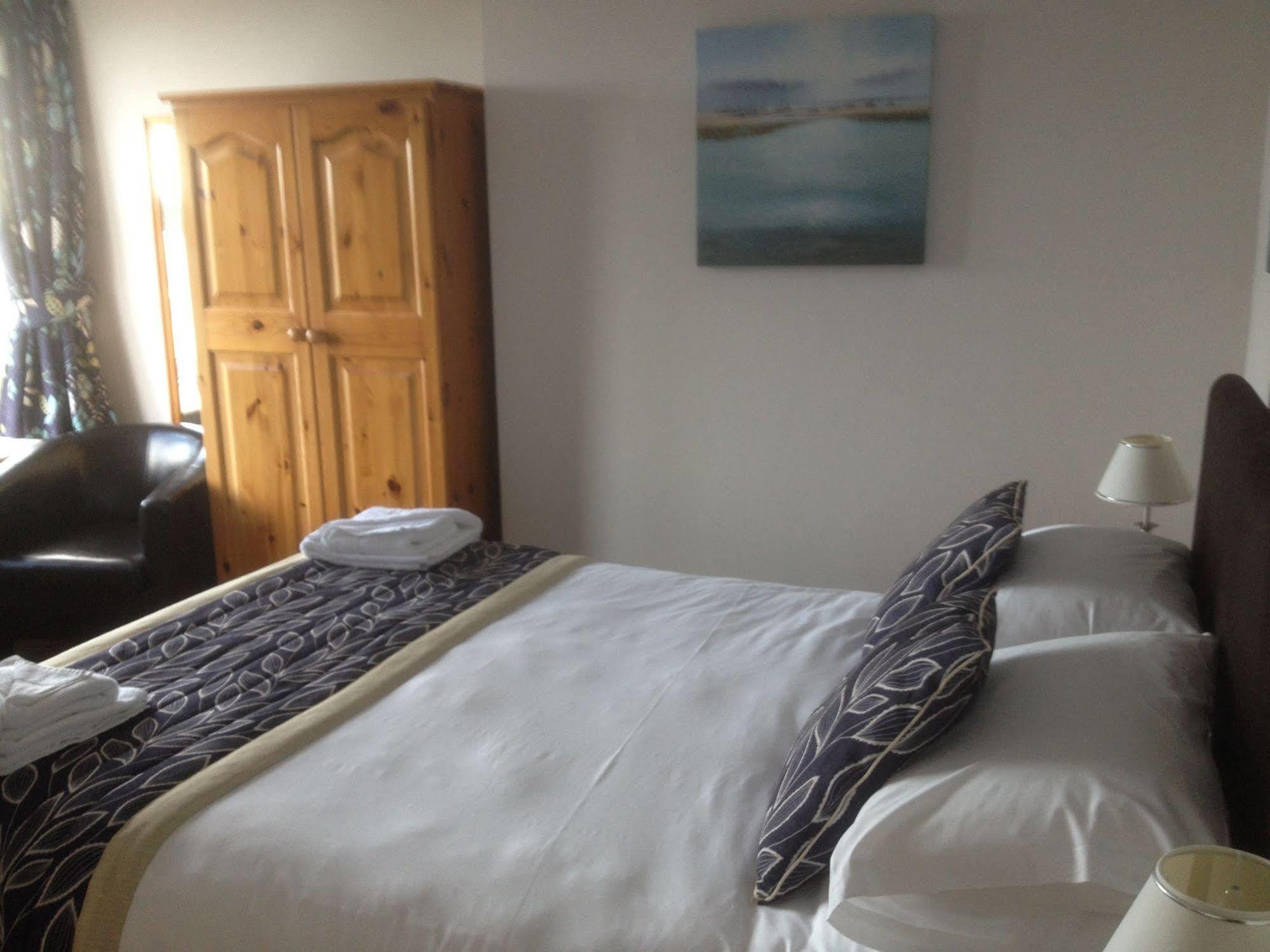 By The Sea Bed And Breakfast Eastbourne Exterior foto